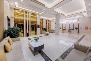 Lobby lounge - Licheng Hotel (Zhongshan Xiaolan High-speed Railway Dongsheng Station Branch) (Zhongshan)