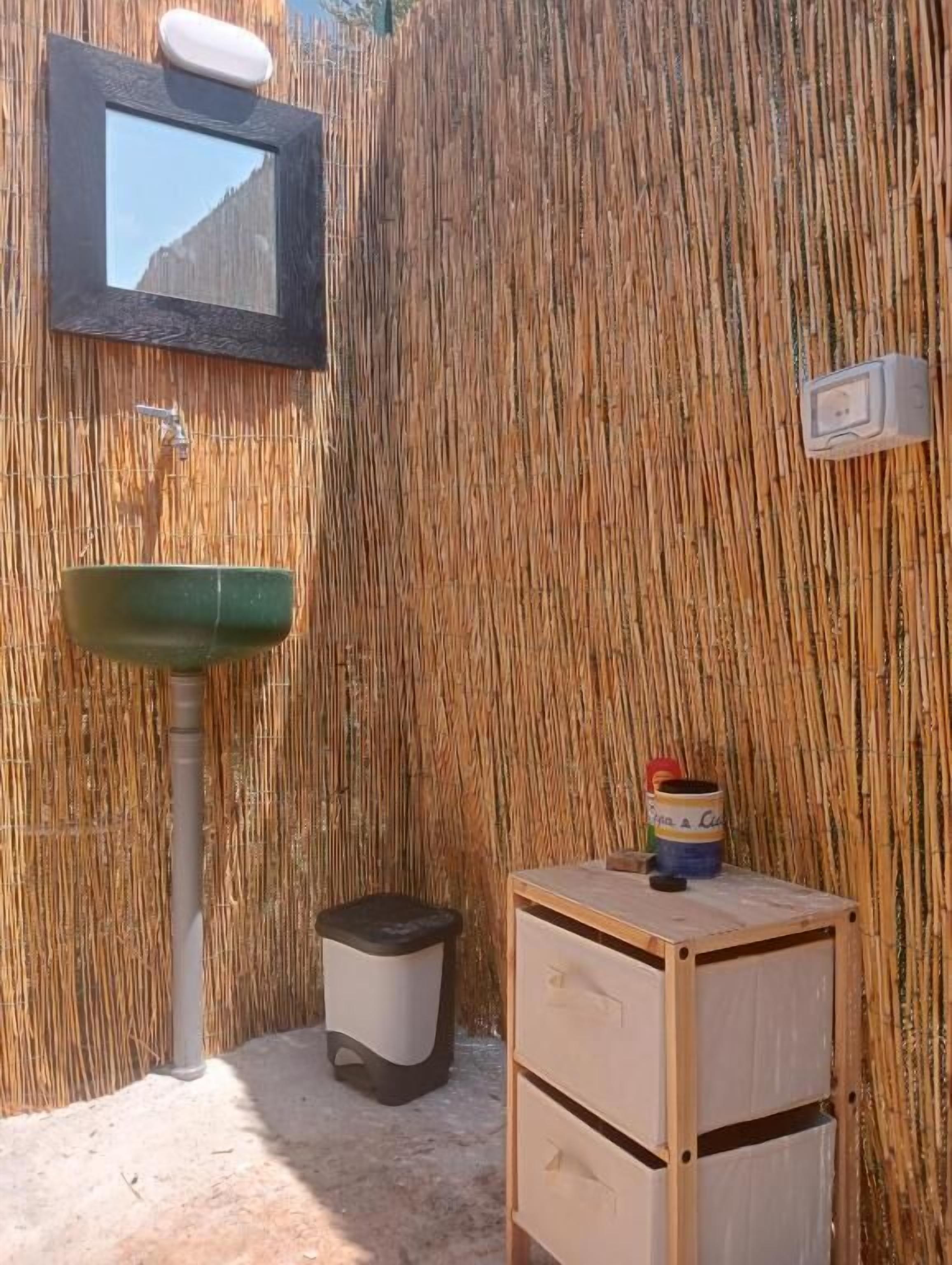 Family Tent, Park View | Bathroom | Shower, soap, shampoo, toilet paper