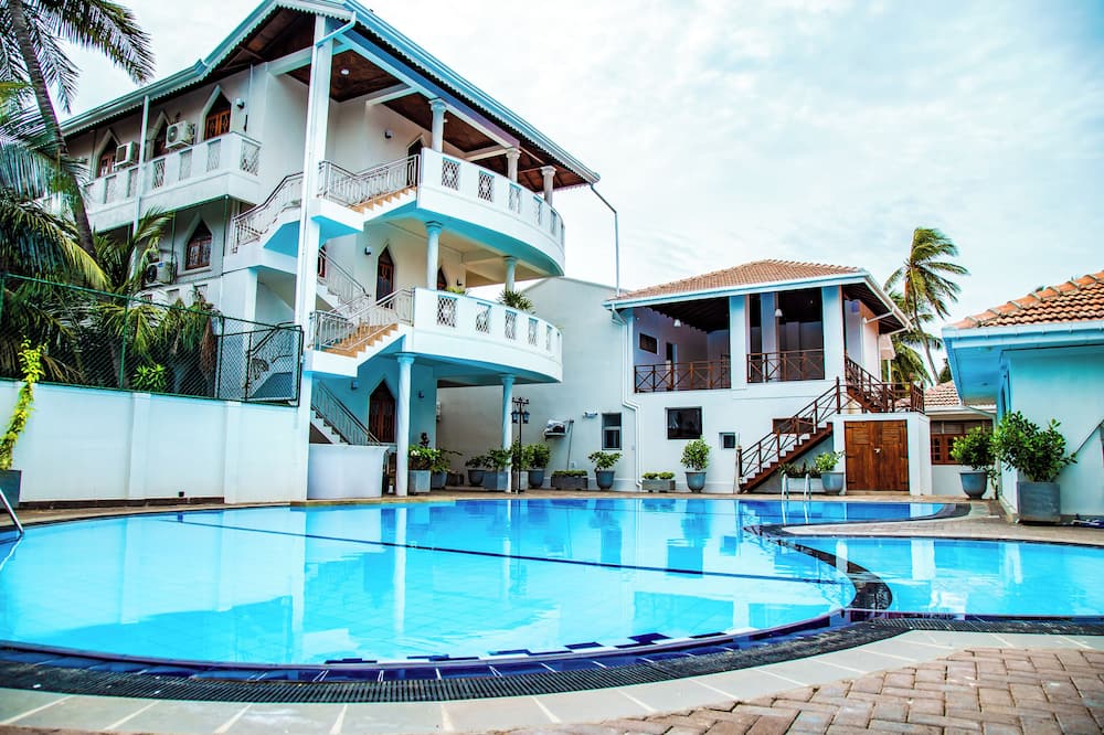 Paradise Holiday Village