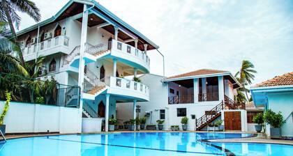 Paradise Holiday Village