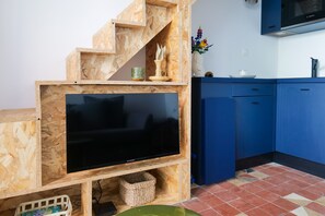 TV