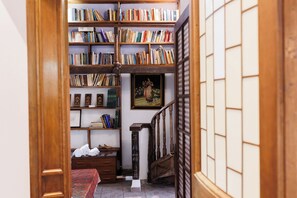 3 Schlafzimmer, hochwertige Bettwaren, Daunenbettdecken, Zimmersafe