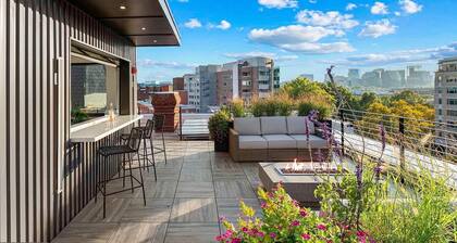 New Boutique 1BR Condo, Georgetown West End, Pvt Deck, Roof Deck
