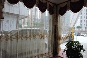 Unclassified image, 4 of 17, button - Taijinyun Business Hotel (Hechi)