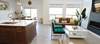 Luxury Retreat With A/C|Fireplace|Garage|Disney+