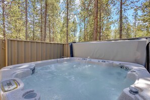 Utendørs boblebad