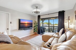 Smart TV - Lake View -Fresh & New-Bass N Sun-Pool-King Bed (Clewiston)