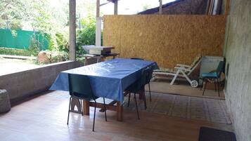 Buiten dineren