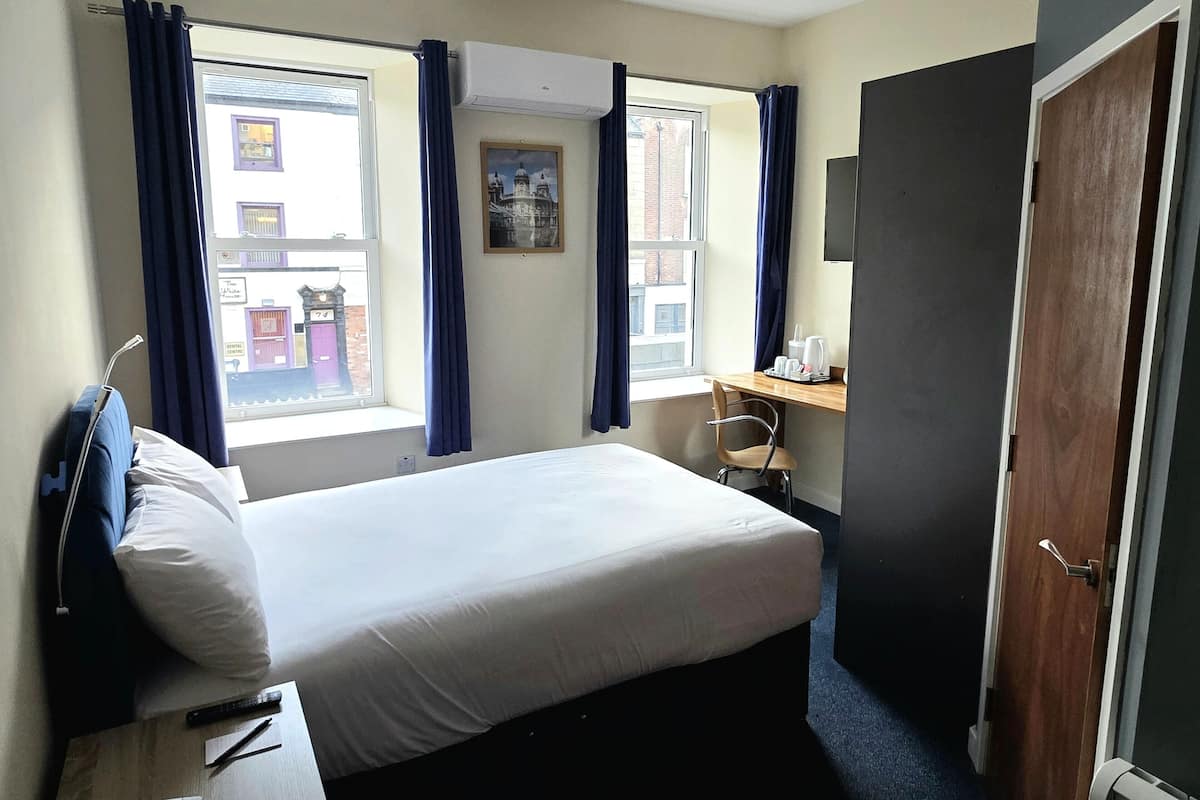 Chambre économique double | Coffre-fort pour ordinateur portable, bureau