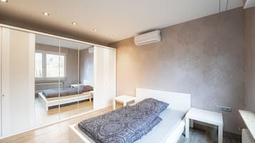 Family Condo, 3 Bedrooms, Garden View | 3 bedrooms, in-room safe, individually decorated, individually furnished