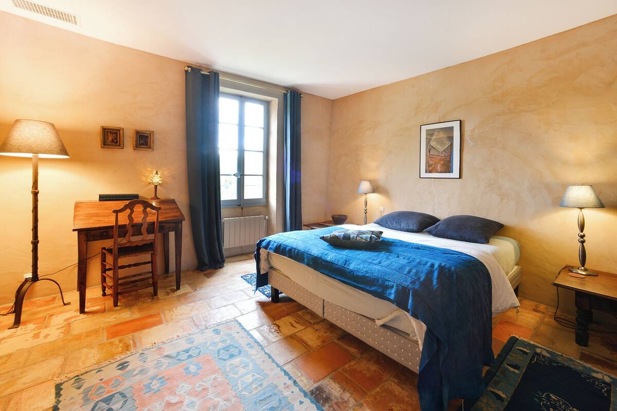 Family Room, Multiple Beds, Non Smoking, Vineyard View | 2 bedrooms, desk, blackout curtains, iron/ironing board
