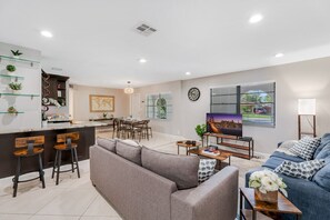 Smart-TV, Videospiele, Arbeitsbereiche, Computerbildschirme