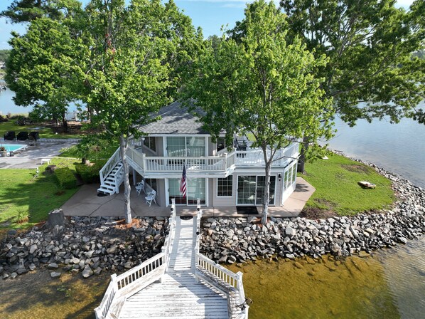 Exterior - One of a Kind, "Gazebo" Cottage on Beautiful Lake Murray, SC. (Chapin)