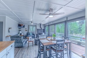 Tv, pejs, dvd-afspiller