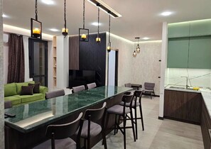 Luxury Apartment, City View | Private kitchen - Lux Gyumri (Gyumri)