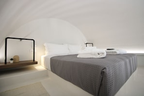 Junior Suite with Sea view & hot tub