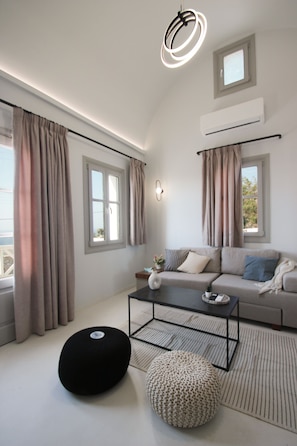 Junior Suite with Sea view & hot tub | Wohnbereich