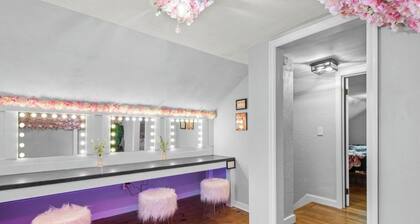 Pinky Promise You’ll Love It! Perfect for Brides, Bachelorettes & Girls Weekend