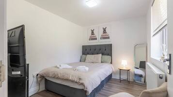 2 soverom, strykejern/-brett, wi-fi (inkludert) og sengetøy