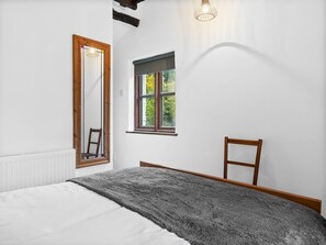 2 quartos, ferros/tábuas de passar roupa, Wi-Fi de cortesia