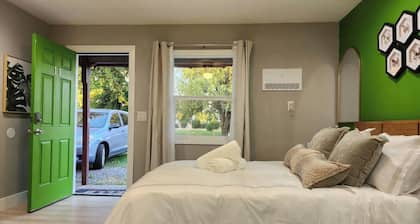 Orchard Oasis, Private Studio, Downtown Chico Unit #11