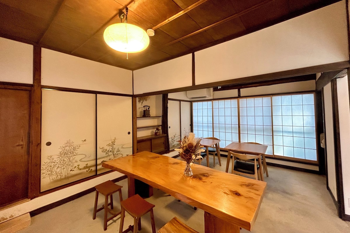 Comfort Suite, 2 Bedrooms | Free WiFi, bed sheets