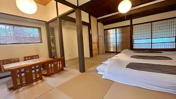 Free WiFi, bed sheets