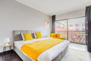 Deluxe Loft, Balcony - Deluxe loft with 3 bedrooms in Prague (Prague)