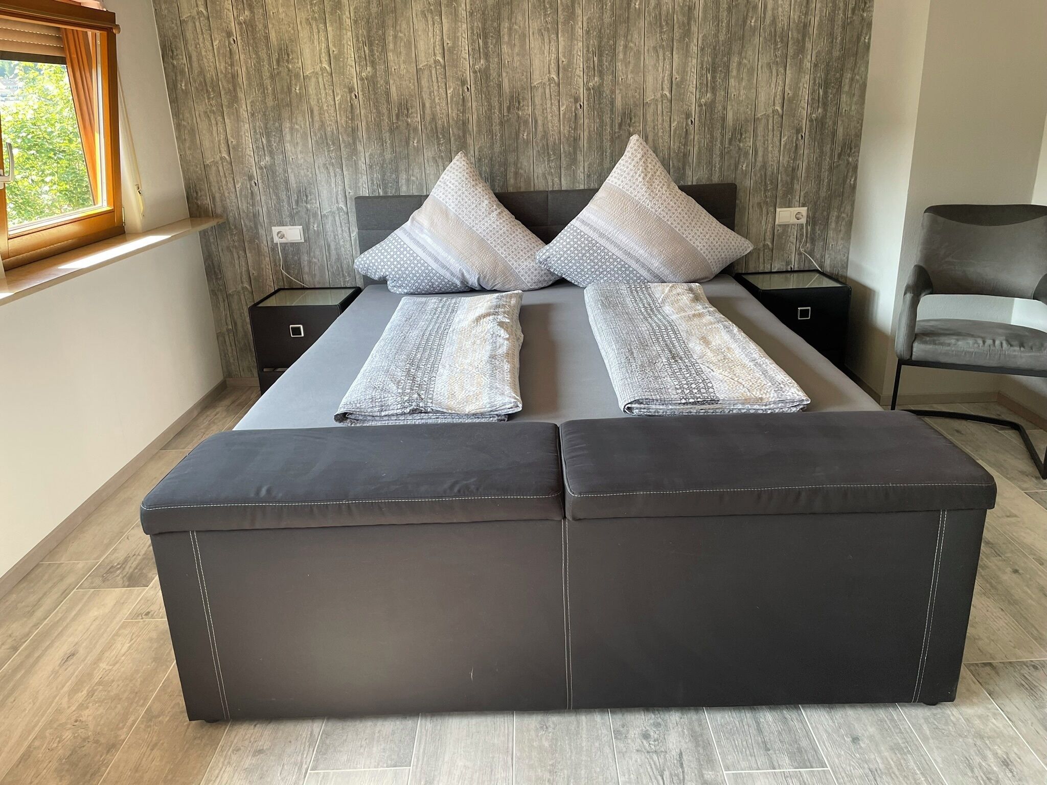 1 chambre, lit parapluie, Wi-Fi gratuit, draps fournis