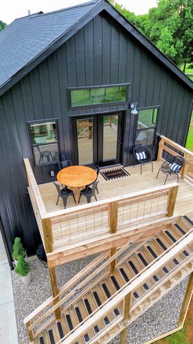 Modern Farm Loft with WiFi and AC in lovely Stamping Ground