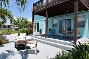 تناول الطعام بالخارج