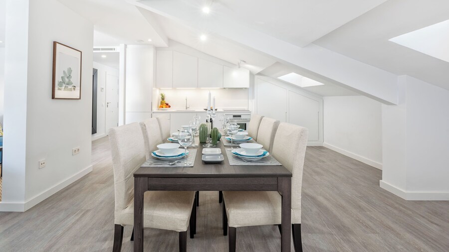 Solaga - Merced Suites