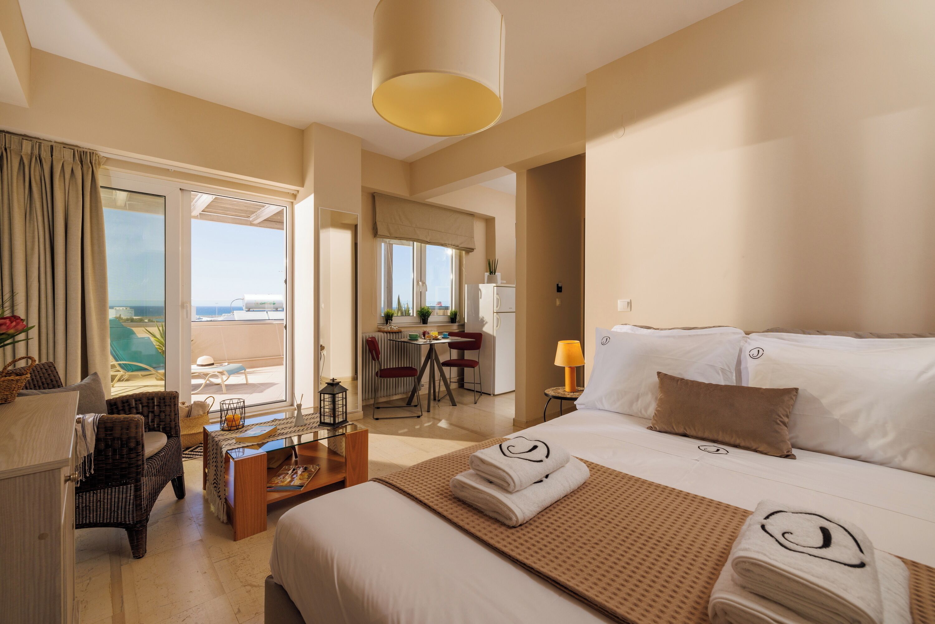 Studio with Terrace(roof garden) | Ropa de cama hipoalergénica y insonorización 