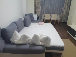 1 bedroom, iron/ironing board, free WiFi, bed sheets