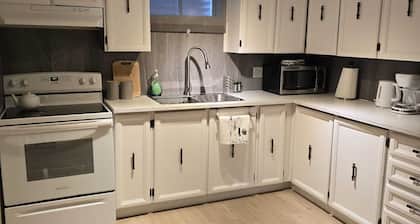Cozy Full Basement in a nice area, separate entry