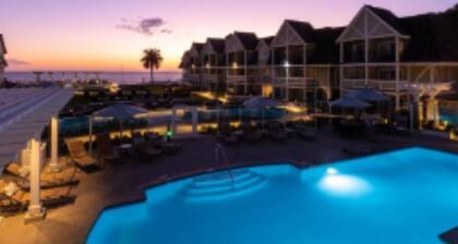 Cozy resort in lovely Carlsbad WALK TO BEACH, wifi, fitness room, FREE parking