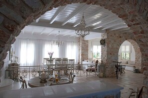 تناول الطعام