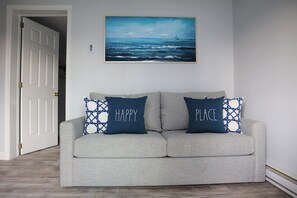 TV - NEW Beachside Wells Beach Condo with Pool (Wells)