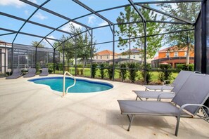 A heated pool - Amazing 5 Bedroom Solterra Resort Pool Villa (Davenport)