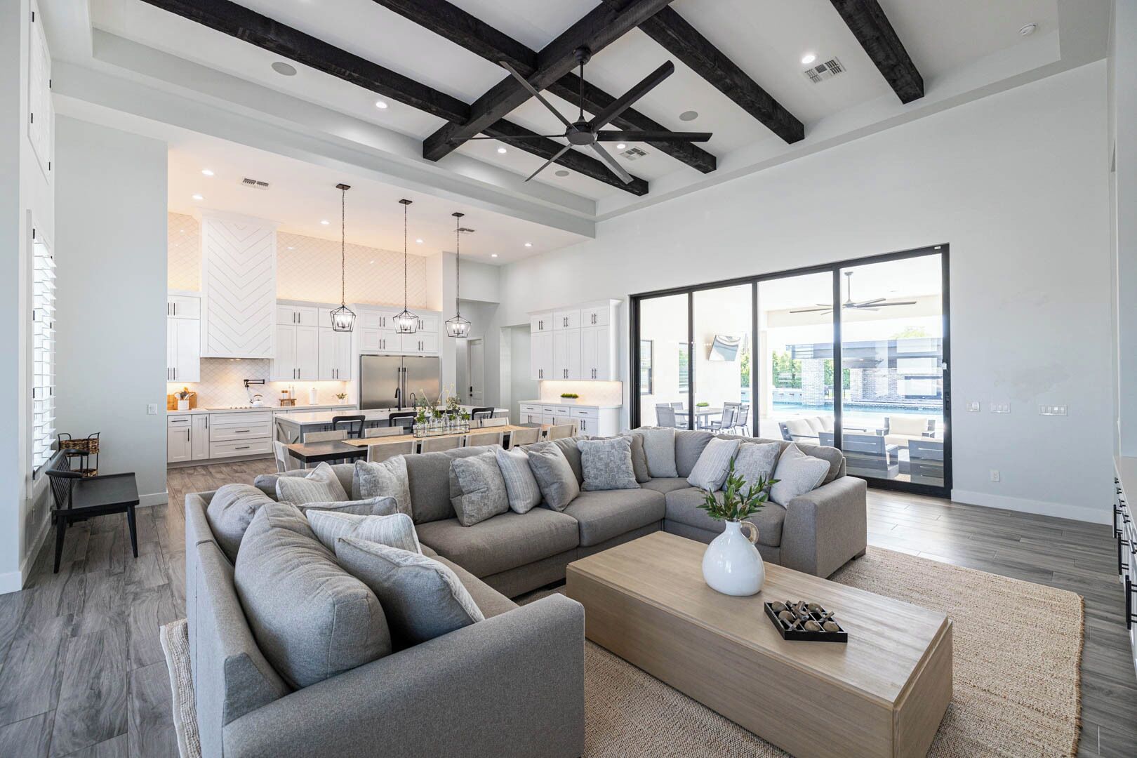 Smart TV, videojuegos y libros 