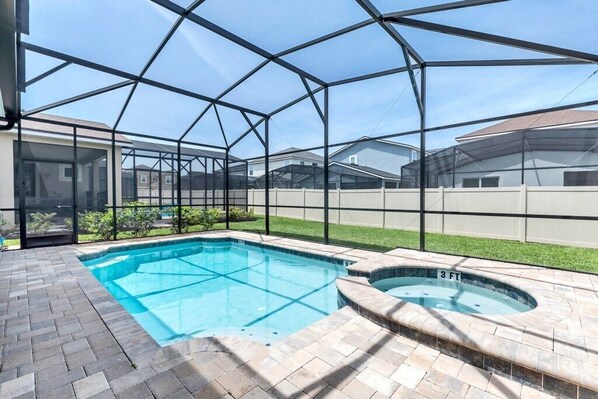 Beheizter Pool
