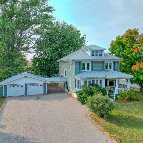 Charming & Spacious 5BR Home w/ SwimSpa in Little Current on Manitoulin Island