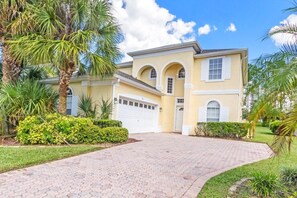 Exterior - 6 Bed Pool/Spa Game Room In Golf Resort! (Davenport)