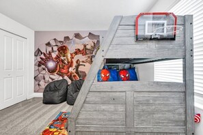 4 chambres, fer et planche à repasser, Wi-Fi, literie fournie