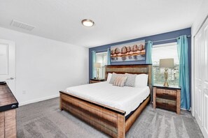 4 bedrooms, iron/ironing board, WiFi, bed sheets