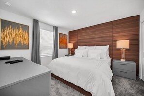 9 chambres, fer et planche à repasser, Wi-Fi, draps fournis