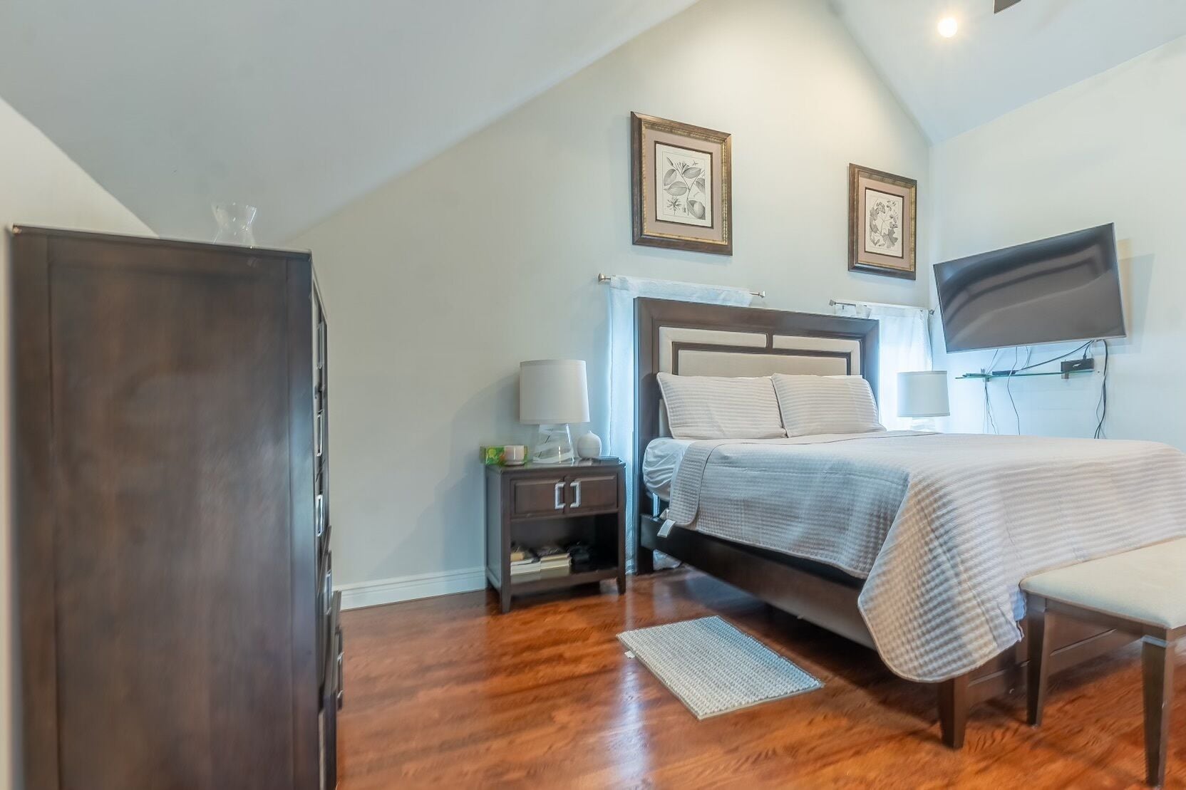 1 غرفة نوم ومكواة/لوح كي وسرير سفر وواي فاي