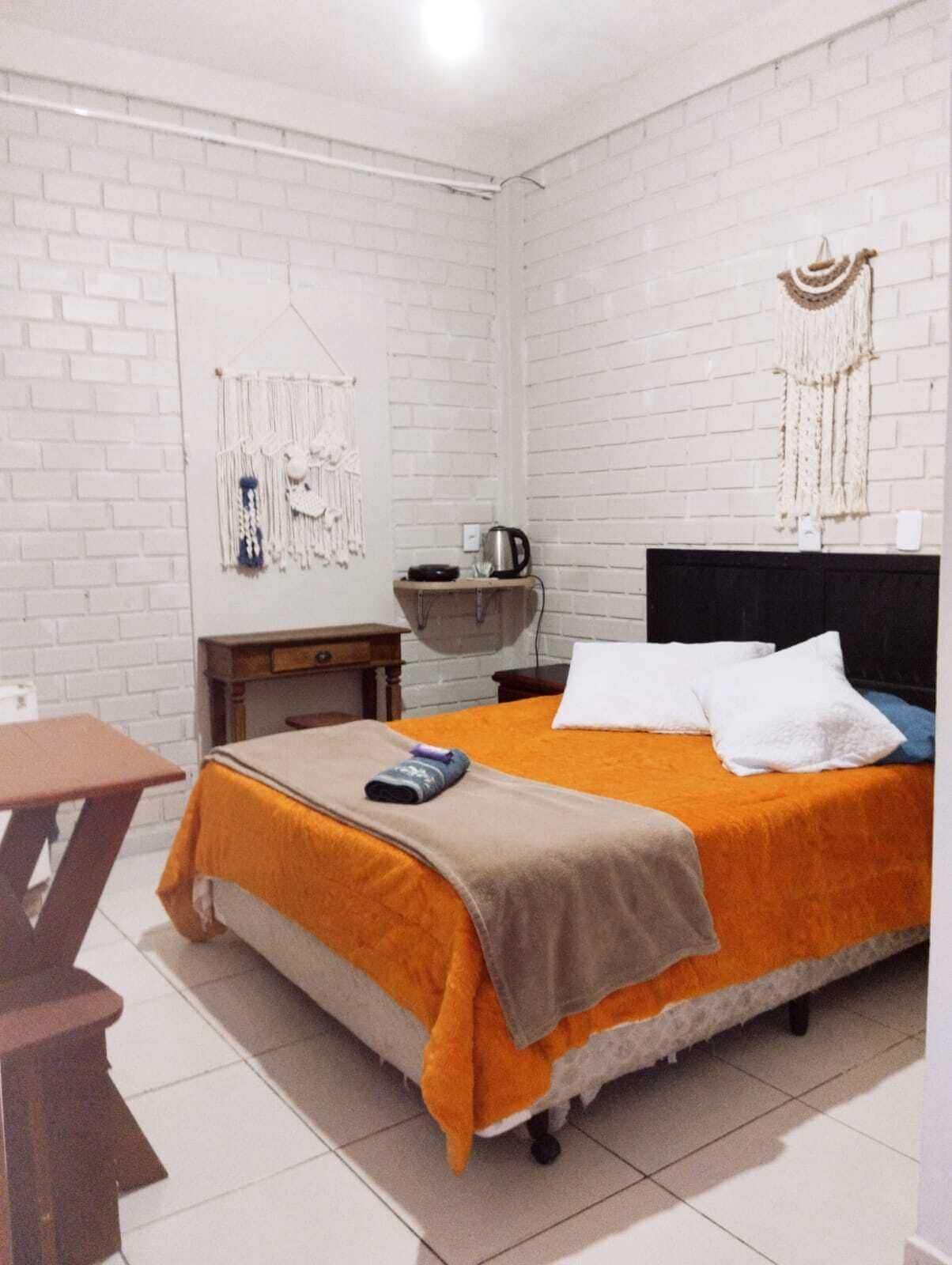 Wi-Fi gratuit, draps fournis