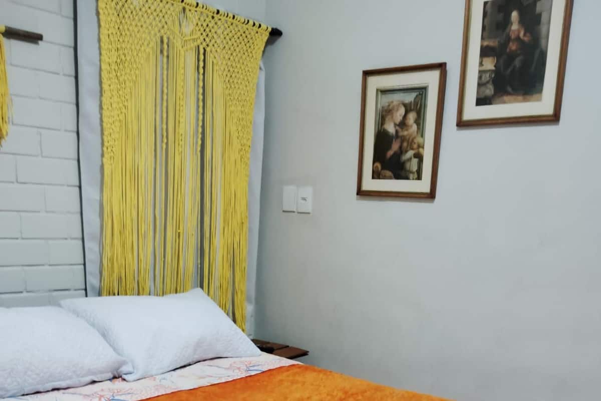 Economy Twin Room, 1 Double Bed | Free WiFi, bed sheets