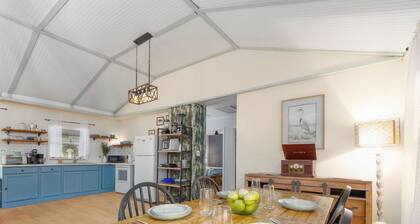 Satilla Woods Cabin & Hot Tub